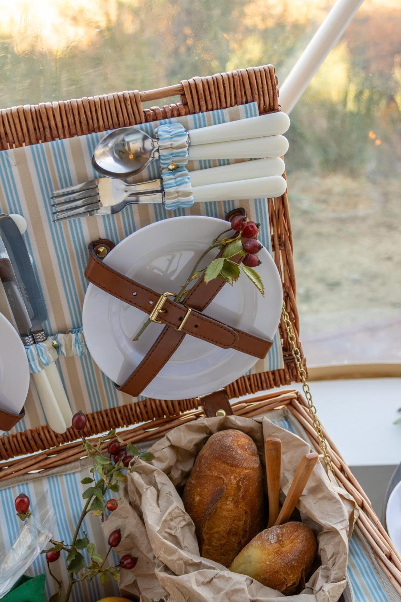 Aura - Glamping Experience Hotel Accettura Екстериор снимка